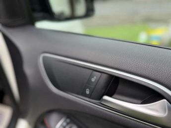 MERCEDES-BENZ B-CLASS 2.1 B 200 AMG Line Premium D Auto 5dr