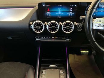 MERCEDES-BENZ EQA EQA 250 AMG Line 5dr