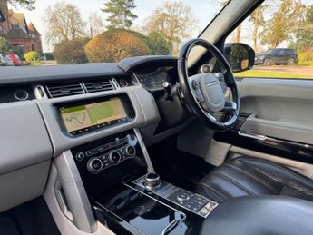Land Rover Range Rover 3.0 TD V6 Vogue SE Auto 4WD Euro 6 (s/s) 5dr
