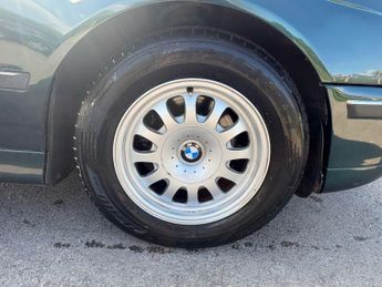 BMW 5 SERIES 2.8 528I SE 4dr