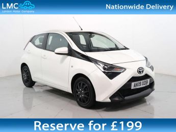 Toyota AYGO 1.0 Aygo X-Play VVT-i CVT 5dr