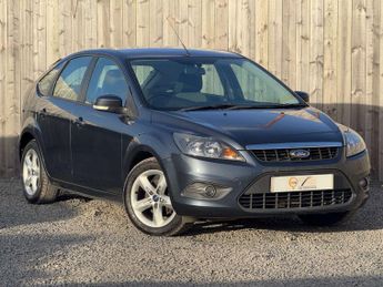 Ford Focus 1.6 Focus Zetec 5dr - NATIONAL DELIVERY*