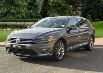 VOLKSWAGEN PASSAT 1.4 Passat GTe Advance Semi-Auto 5dr