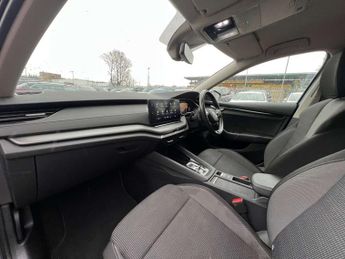 SKODA OCTAVIA 1.4 TSI iV 13kWh SE Technology DSG Euro 6 (s/s) 5dr