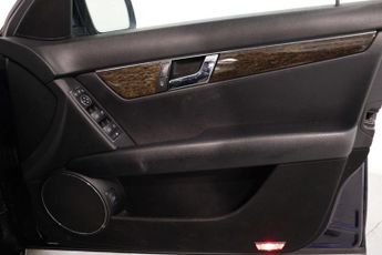 MERCEDES C-CLASS 2.1 C220 CDI Elegance Auto Euro 4 4dr