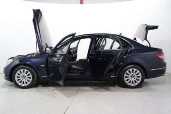 MERCEDES C-CLASS 2.1 C220 CDI Elegance Auto Euro 4 4dr