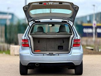MERCEDES B-CLASS 2.0 B180 CDi SE CVT 5dr