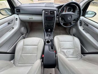 MERCEDES B-CLASS 2.0 B180 CDi SE CVT 5dr