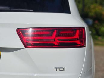 AUDI Q7 4.0 SQ7 TDI Quattro Auto 4WD 5dr