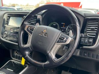 MITSUBISHI OUTLANDER 2.0h 12kWh Juro CVT 4WD Euro 6 (s/s) 5dr