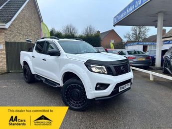 Nissan Navara 2.3 Navara Tekna dCi Auto 4WD 5dr