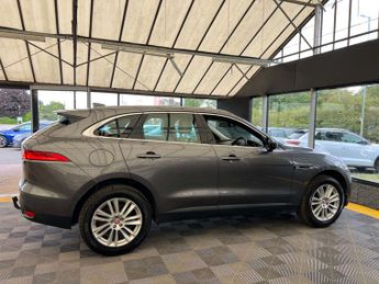 JAGUAR F-PACE 2.0 F-PACE Portfolio AWD D Auto 4WD 5dr