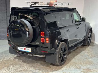 Land Rover DEFENDER 3.0 D300 MHEV X-Dynamic HSE SUV 5dr Diesel Auto 4WD Euro 6 (s/s)