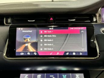 Land Rover RANGE ROVER EVOQUE 2.0 Range Rover Evoque R-Dynamic HSE D Auto 4WD 5dr