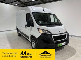 Peugeot Boxer 335 2.2 Professional Prem+ L2H2 BHDi