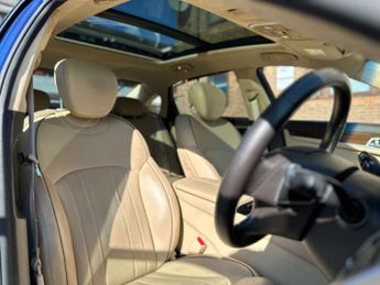 HYUNDAI GENESIS 3.8 Genesis V6 Auto 4dr