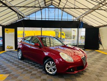 Alfa Romeo Giulietta 1.4 Giulietta Lusso MultiAir TB Semi-Auto 5dr