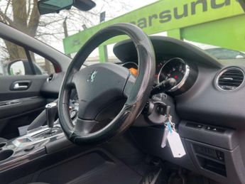 PEUGEOT 3008 1.6 3008 Exclusive HDi Semi-Auto 5dr