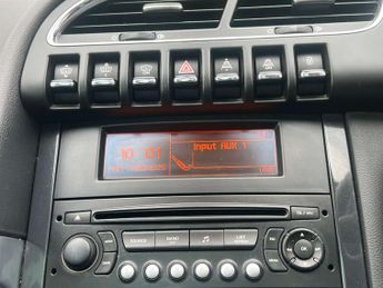 PEUGEOT 3008 1.6 3008 Exclusive HDi Semi-Auto 5dr