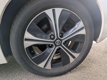 NISSAN LEAF Leaf N-Connecta 5dr