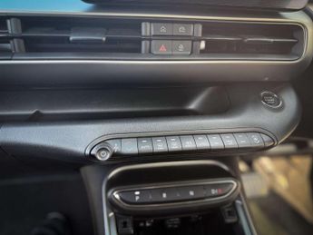 JEEP AVENGER Avenger Summit EV 5dr