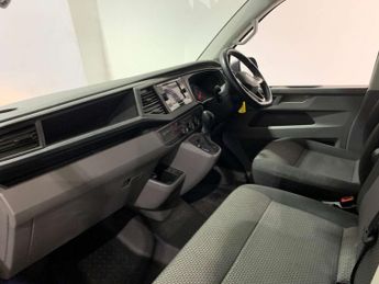 Volkswagen Transporter T28 Highline 2.0 TDI Semi-Auto SWB