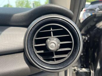 MINI HATCH 1.5 Cooper Classic Auto 3dr