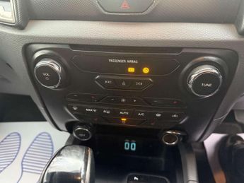 FORD RANGER 3.2 Ranger Wildtrak 4x4 Double Cab TDCi Auto 4WD 5dr