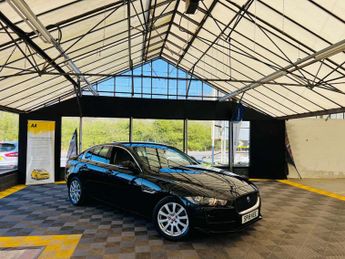 Jaguar XE 2.0 XE SE Auto 4dr