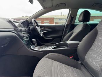 VAUXHALL INSIGNIA 1.6 Insignia SRI CDTI Automatic 5dr - NATIONAL DELIVERY*