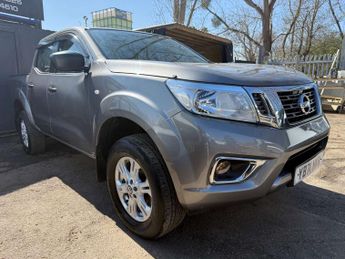 Nissan Navara 2.3 Navara Acenta dCi 4WD 5dr