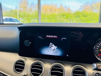 MERCEDES-BENZ E-CLASS 2.0 E 220 D SE Auto 4dr