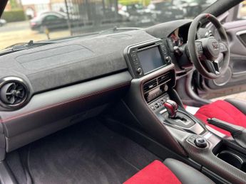 Nissan GT-R 3.8 V6 Nismo Auto 4WD Euro 6 2dr