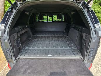 LAND ROVER DISCOVERY 3.0 Discovery SE SD6 Auto 4WD