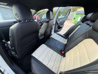 VOLKSWAGEN GOLF 2.0 Golf R DSG 4WD 5dr
