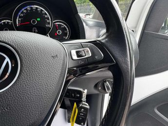 VOLKSWAGEN UP! e-up! 5dr