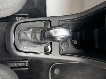 VOLKSWAGEN UP! e-up! 5dr