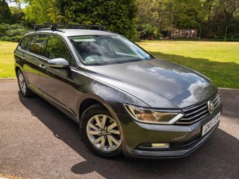 Volkswagen Passat 2.0 Passat S TDI BlueMotion Technology Semi-Auto 5dr