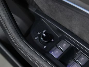 AUDI E-TRON e-tron Sportback 55 S Line Quattro Auto 4WD 5dr