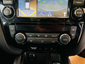 NISSAN QASHQAI 1.6 Qashqai Tekna dCi CVT 5dr