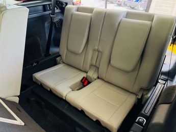 LAND ROVER DISCOVERY SPORT 2.0 Discovery Sport HSE SI4 Auto 4WD 5dr