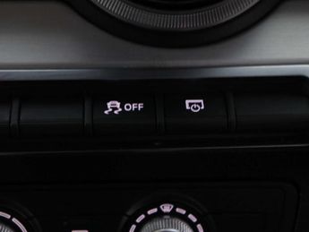 AUDI Q2 1.5 Q2 S Line 35 TFSI Semi-Auto 5dr