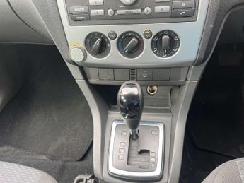 Ford Focus 1.6 Focus LX Auto 5dr