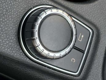 MERCEDES-BENZ A-CLASS 2.0 A250 AMG Sport 4Matic Auto 4WD 5dr