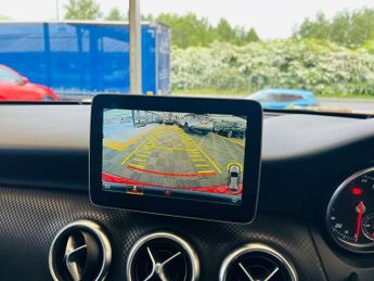 MERCEDES-BENZ A-CLASS 1.5 A 180 D Sport Executive Auto 5dr