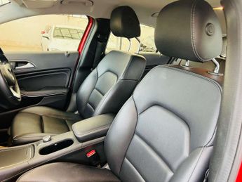 MERCEDES-BENZ A-CLASS 1.5 A 180 D Sport Executive Auto 5dr