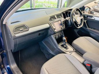 VOLKSWAGEN TIGUAN 2.0 Tiguan SE TDI BlueMotion Technology Semi-Auto 5dr