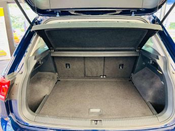 VOLKSWAGEN TIGUAN 2.0 Tiguan SE TDI BlueMotion Technology Semi-Auto 5dr
