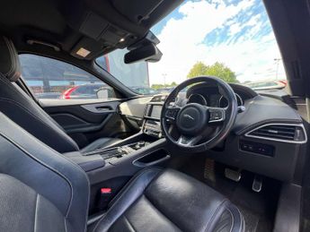 JAGUAR F-PACE 2.0 D180 R-Sport SUV 5dr Diesel Auto Euro 6 (s/s) (180 ps)