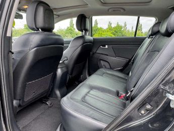 KIA SPORTAGE 2.0 Sportage KX-3 Sat Nav CRDi Auto 4WD 5dr